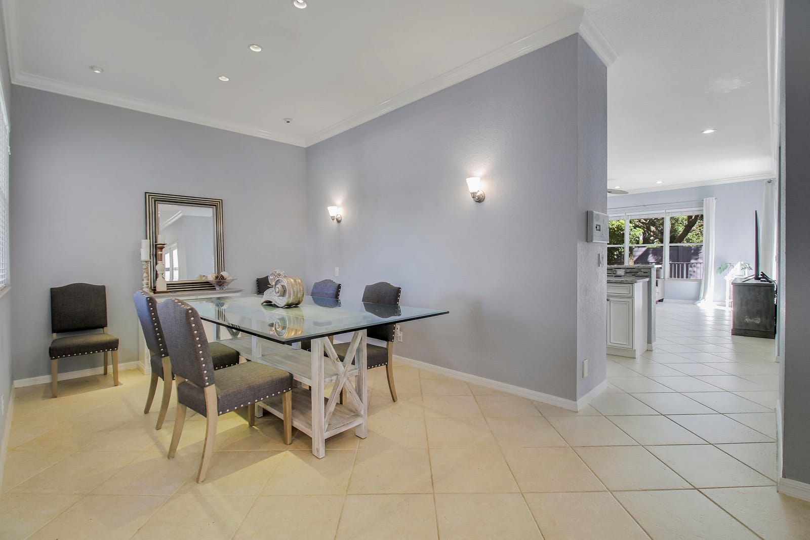 221 Isle Verde Way — photo 9