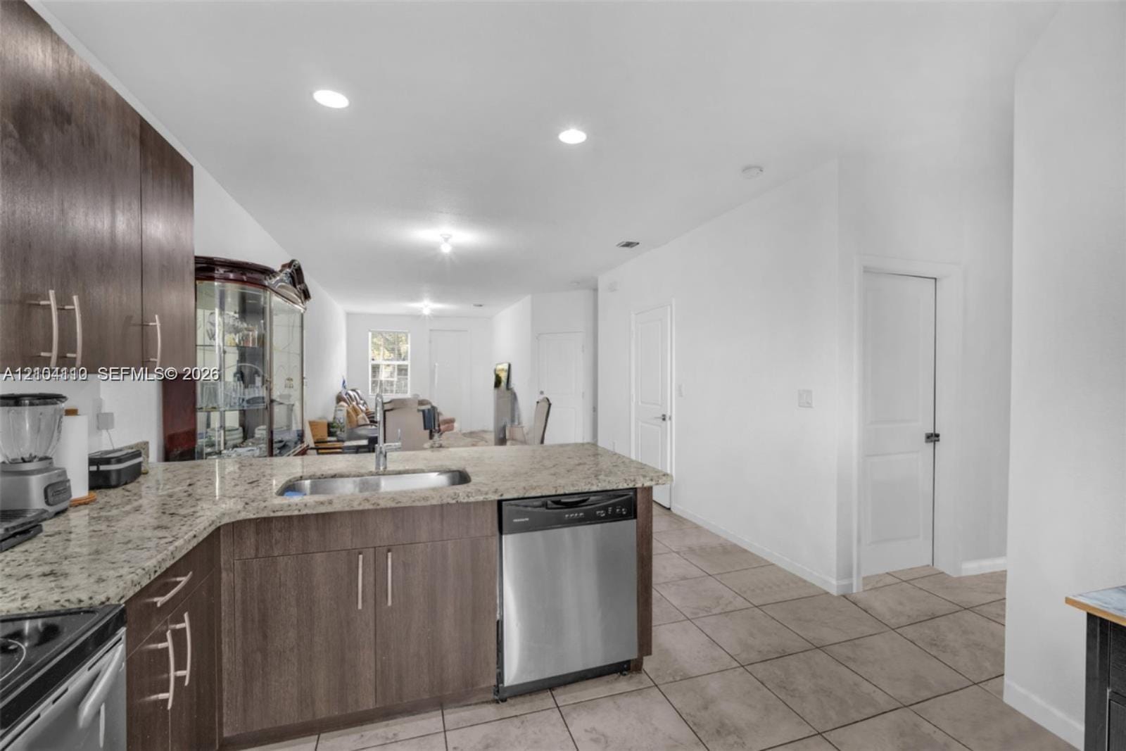 1429 SE 26th Avenue, Homestead, FL 33035 photo 4
