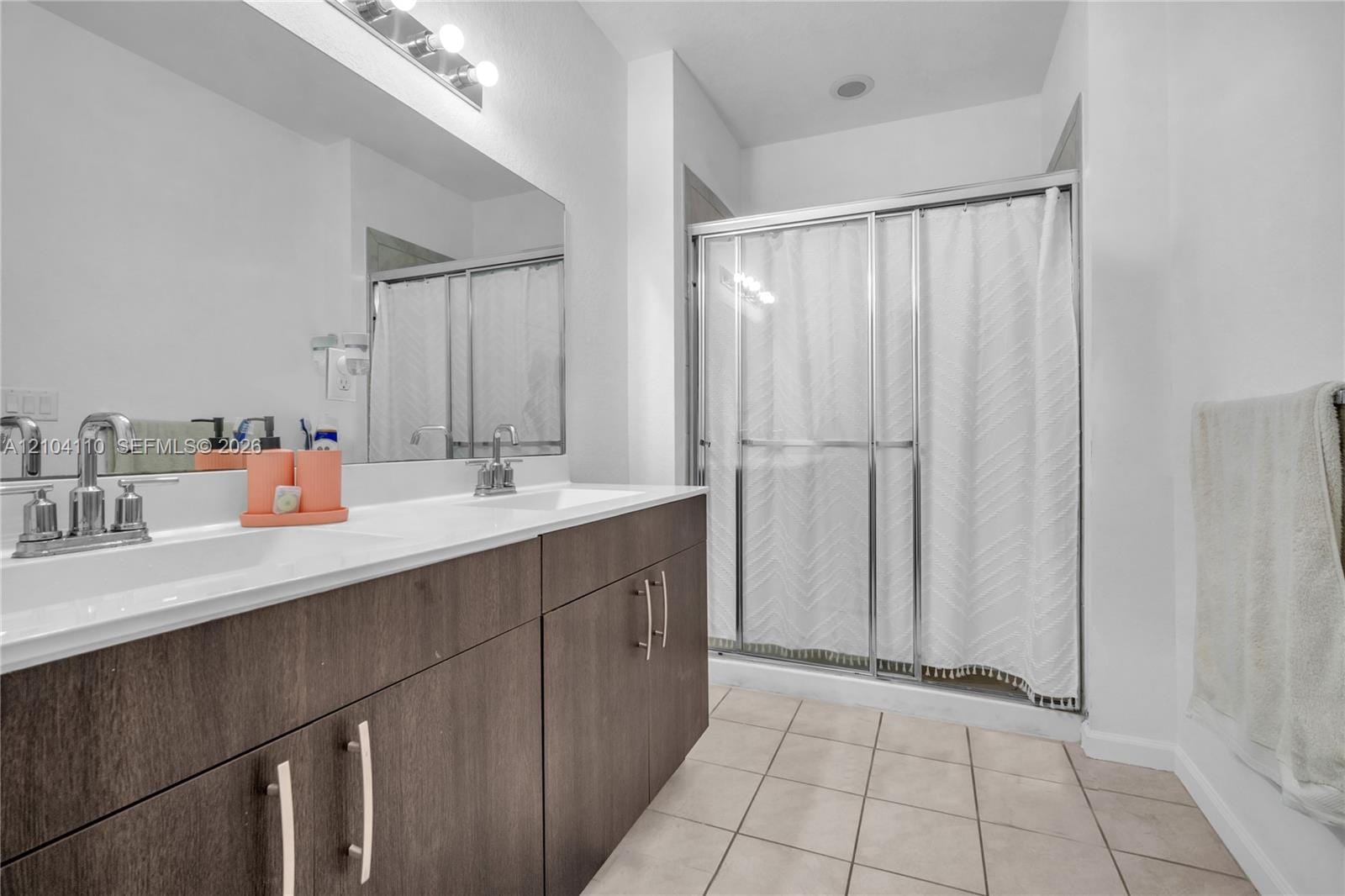 1429 SE 26th Avenue, Homestead, FL 33035 photo 5
