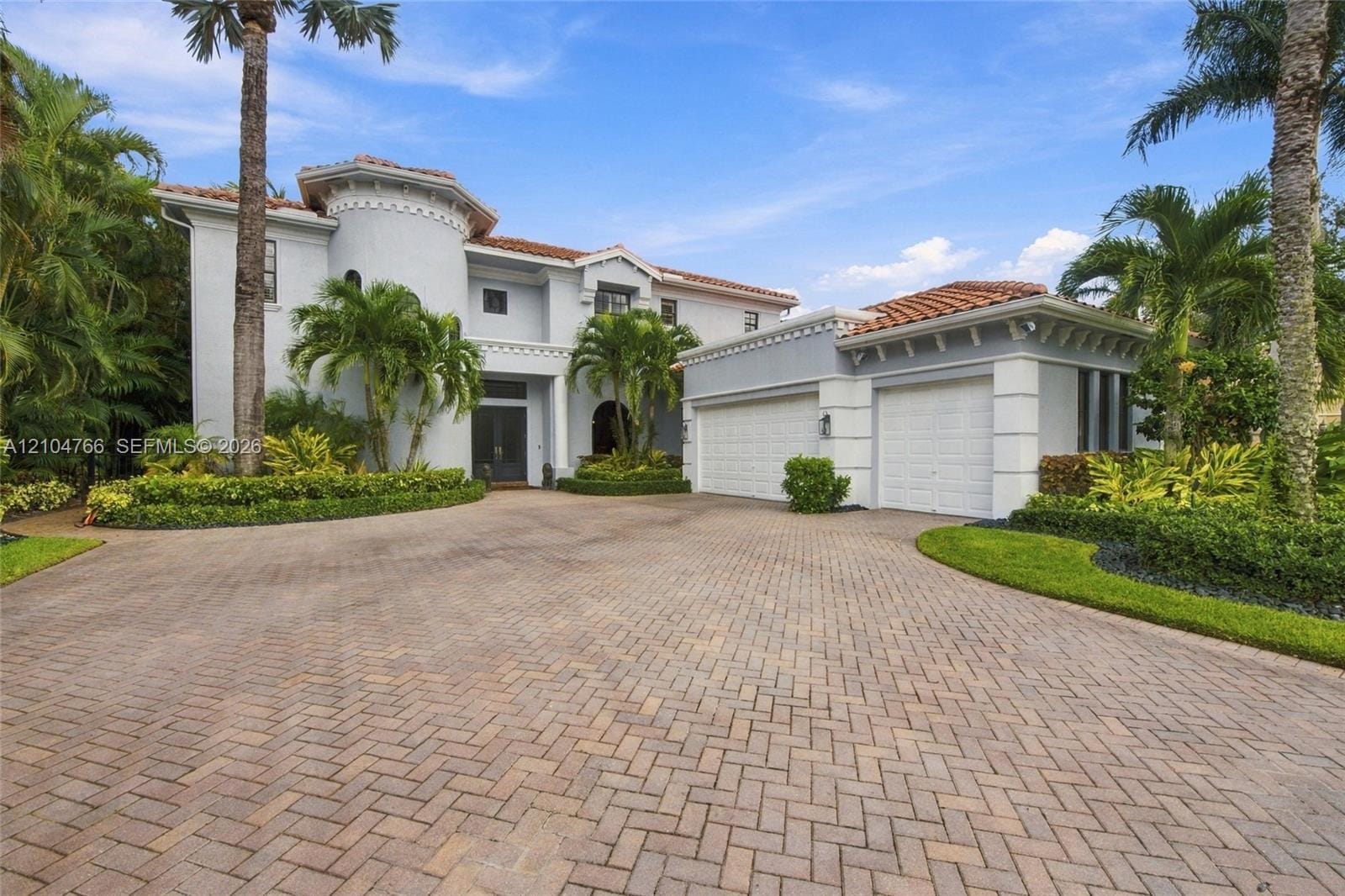 5123 Isabella Drive — photo 3