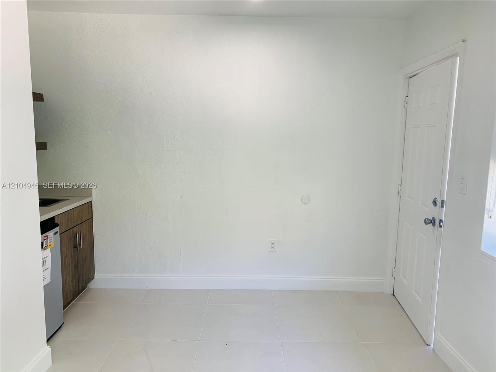1255 SW 6th Street 7 — photo 2