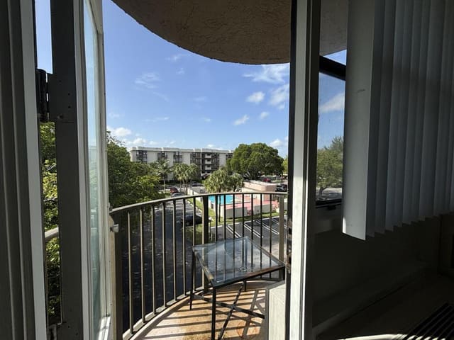 2771 RIVERSIDE Drive 403-A, Coral Springs, FL 33065
