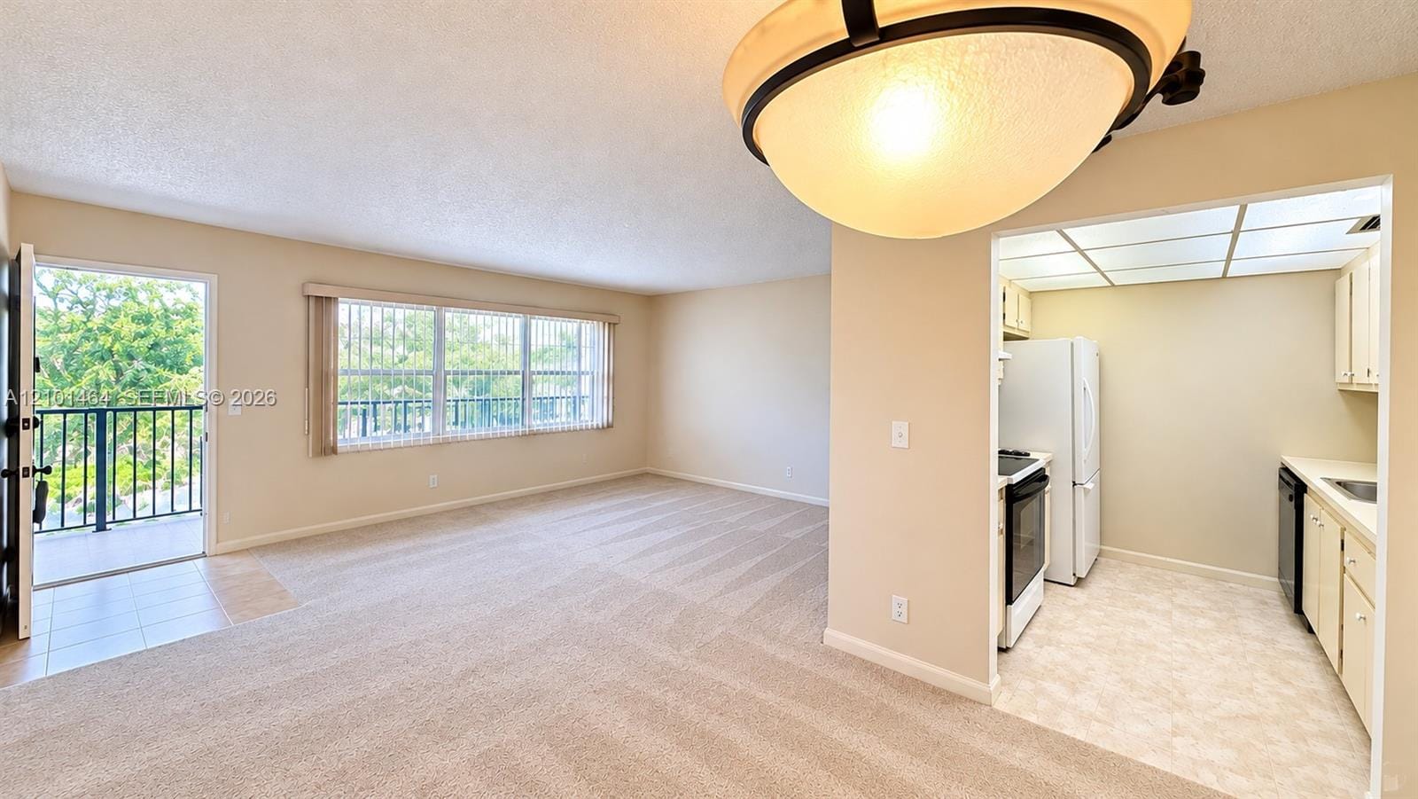 800 SW 131st Avenue 411F, Pembroke Pines, FL 33027