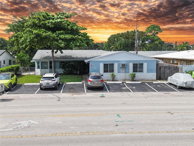 5861 NE 18th Avenue, Fort Lauderdale, FL 33334