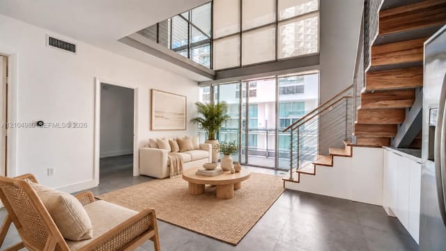 90 SW 3rd Street TH706, Miami, FL 33130