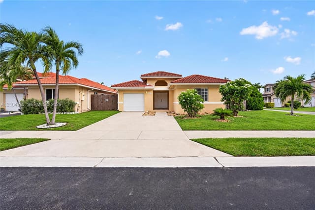 8949 SW 215 Terrace, Cutler Bay, FL 33189