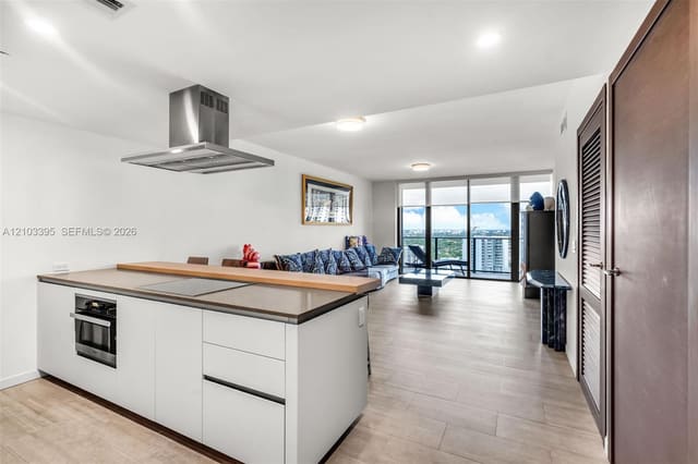 1000 Brickell Plaza 3110, Miami, FL 33131