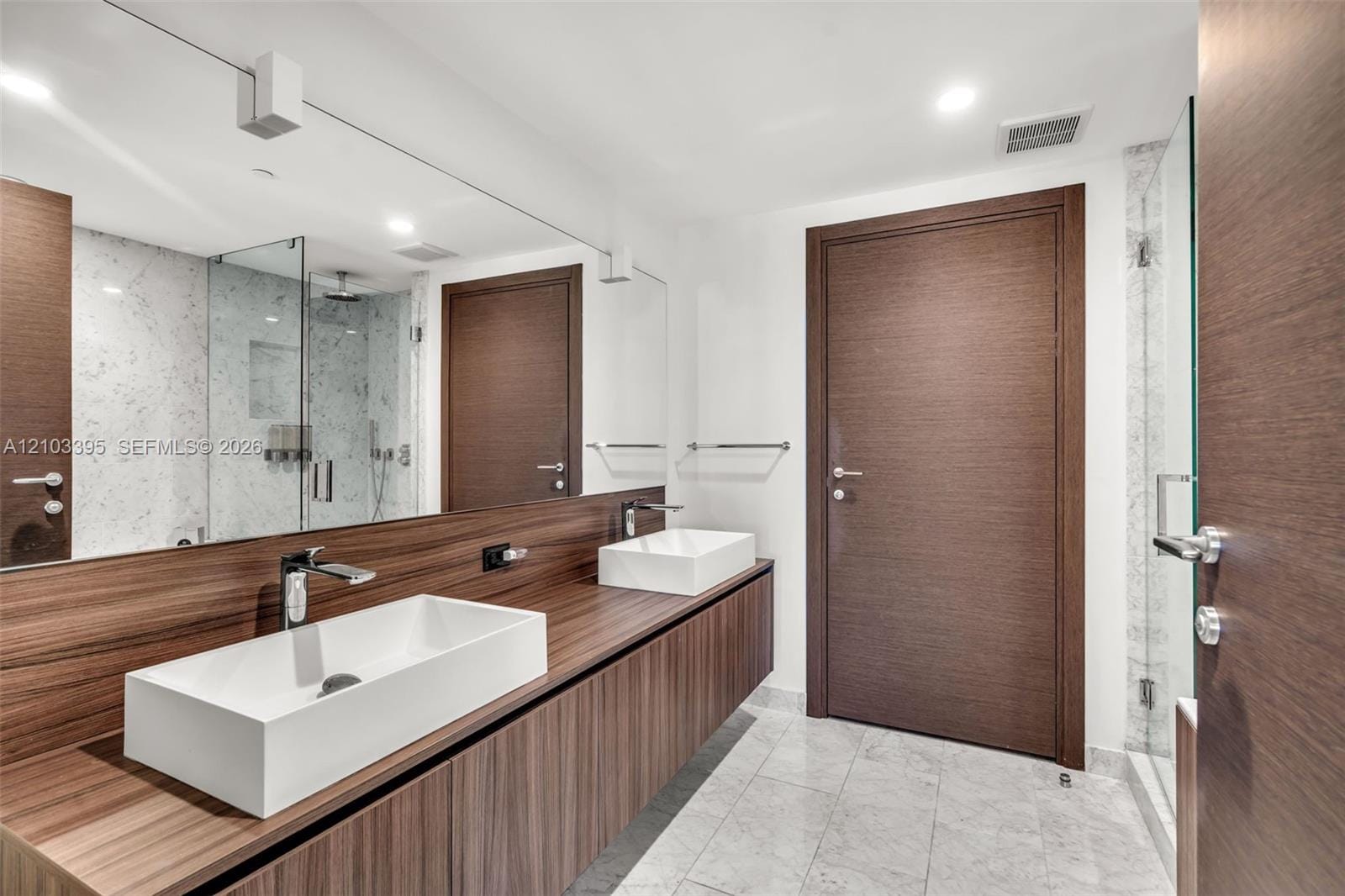 1000 Brickell Plaza 3110 — photo 12