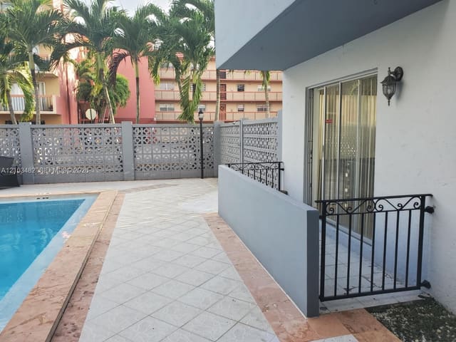 495 NW 72nd Avenue 103, Miami, FL 33126