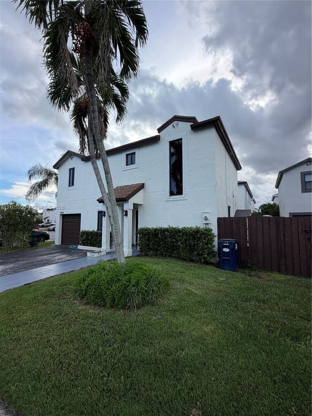 14815 SW 90th Terrace, Miami, FL 33196