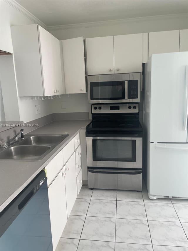 12025 SW 14th Street 203, Miami, FL 33184
