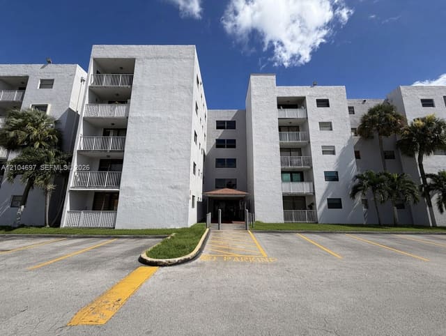 8075 NW 7th Street 321, Miami, FL 33126