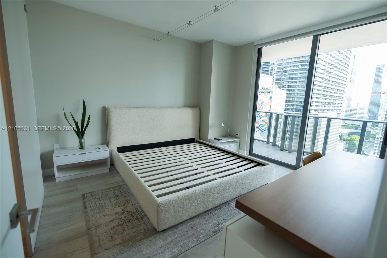 45 SW 9th Street 1705 — photo 11