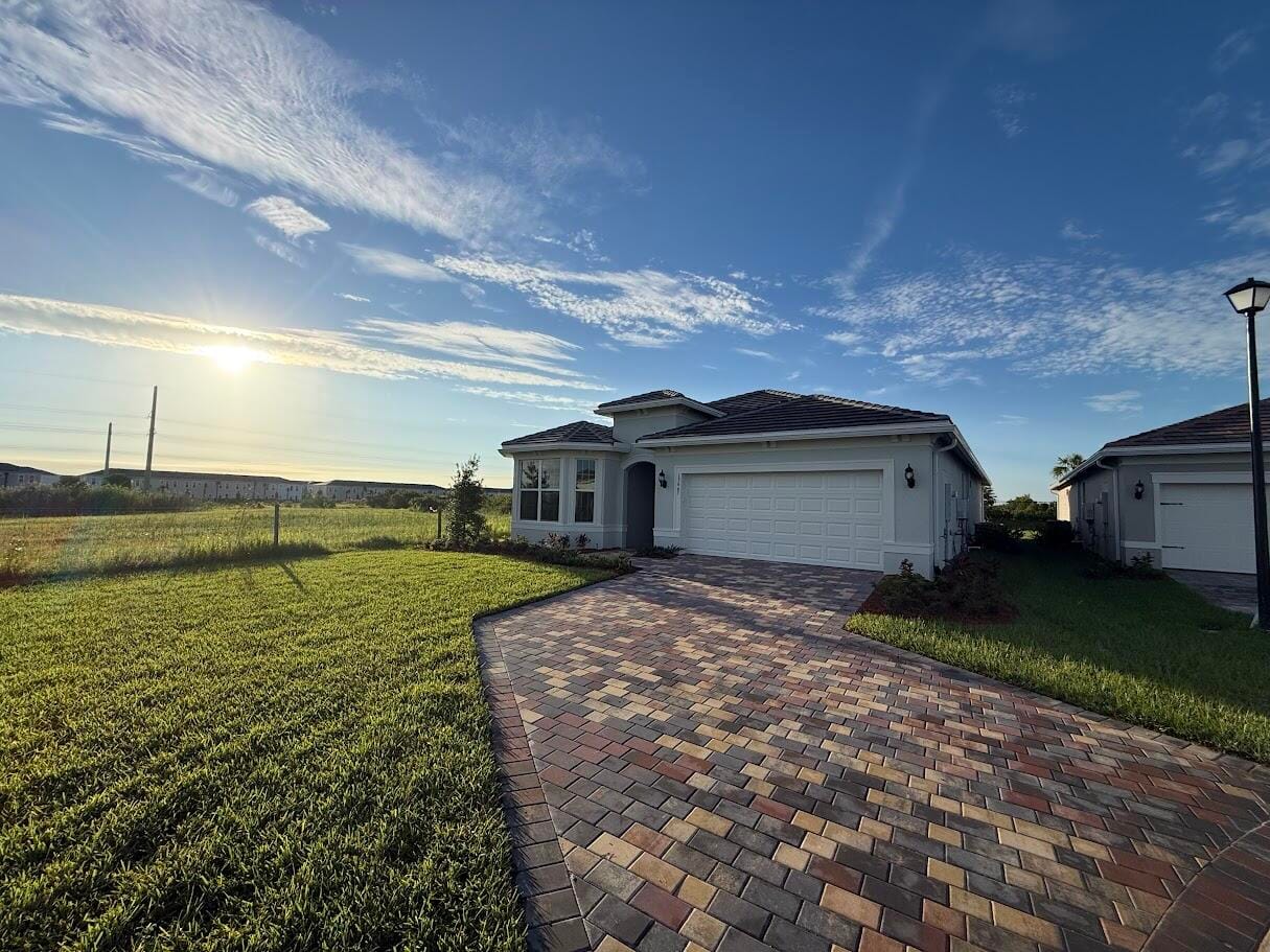 3 bedroom home for sale at 13663 VERMILLION, Port St Lucie, FL 34987 — $3,200