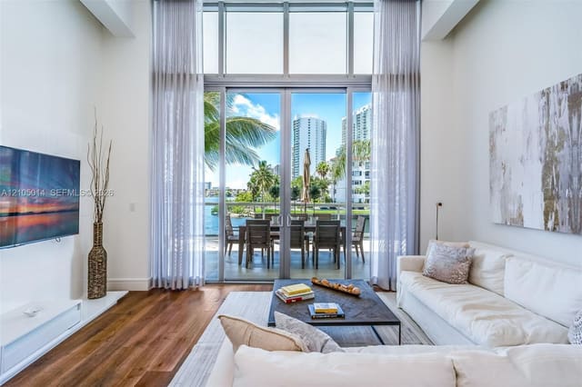 3250 NE 188th Street 108, Aventura, FL 33180
