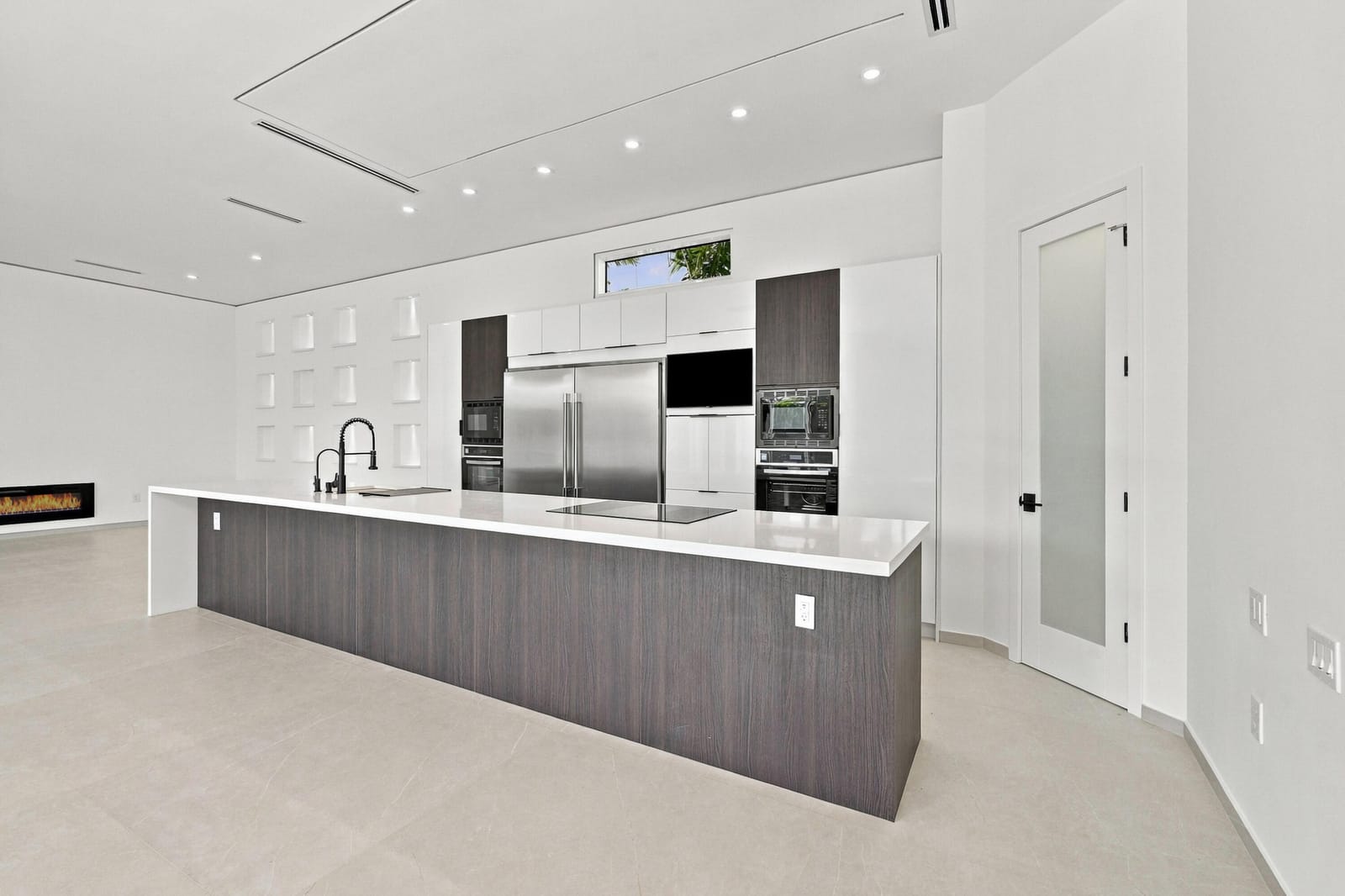 1629 NE 1ST Avenue — photo 5