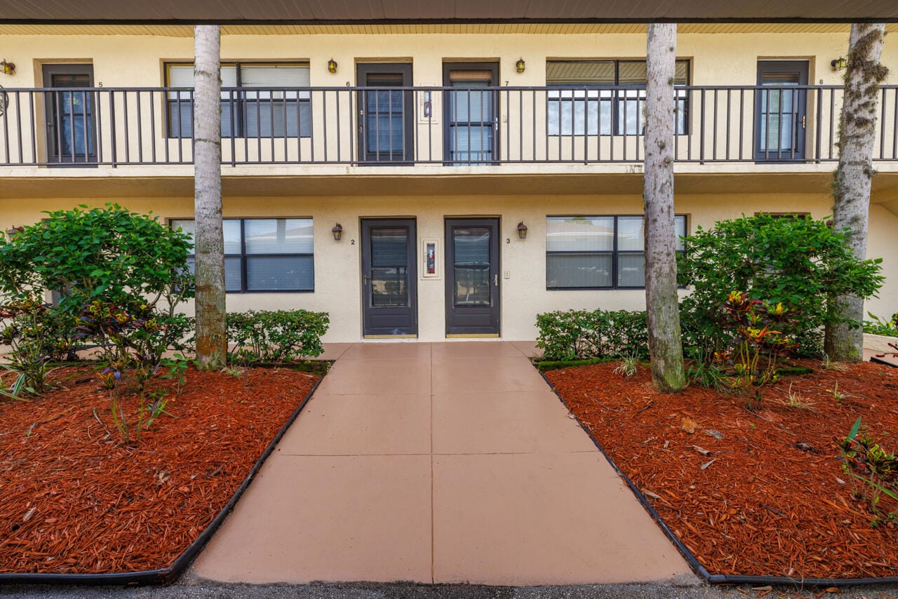1 bedroom home for sale at 2950 Ocean, Stuart, FL 34996 — $1,500