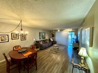 553 COVERED BRIDGE Boulevard — photo 2
