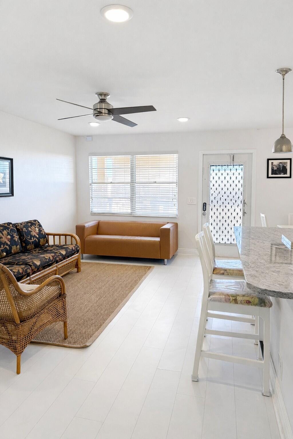 4057 WOLVERTON C — photo 3