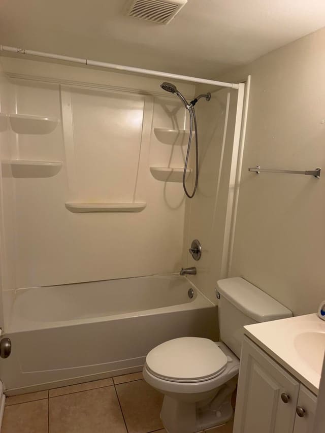 1151 NE 16th Court 8, Fort Lauderdale, FL 33305