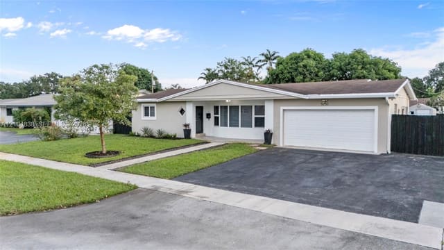 5250 SW 4th Court, Plantation, FL 33317