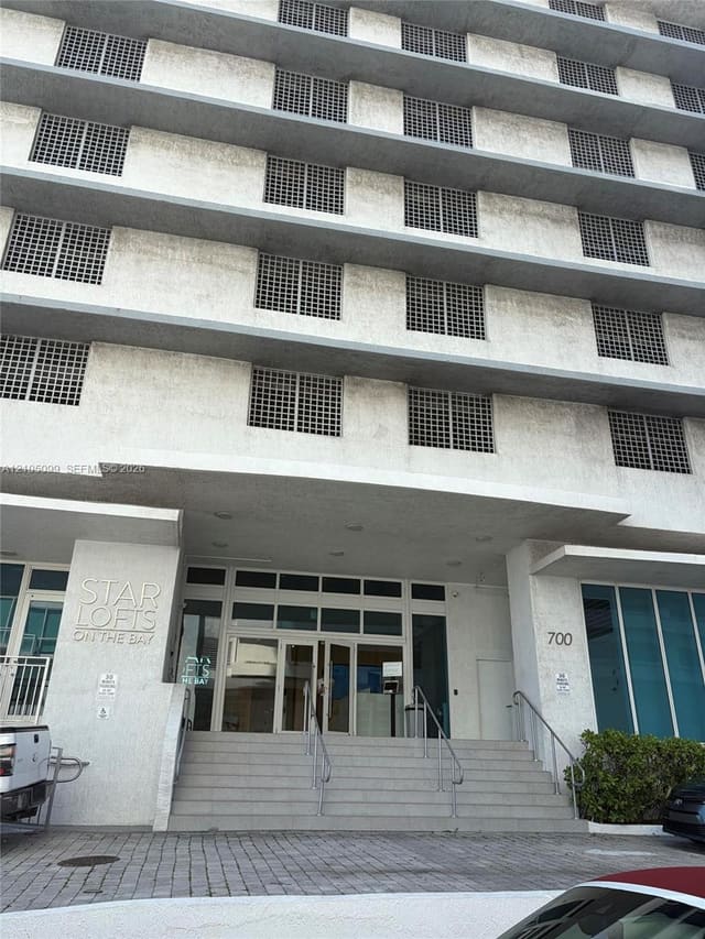 700 NE 25th Street 1801, Miami, FL 33137