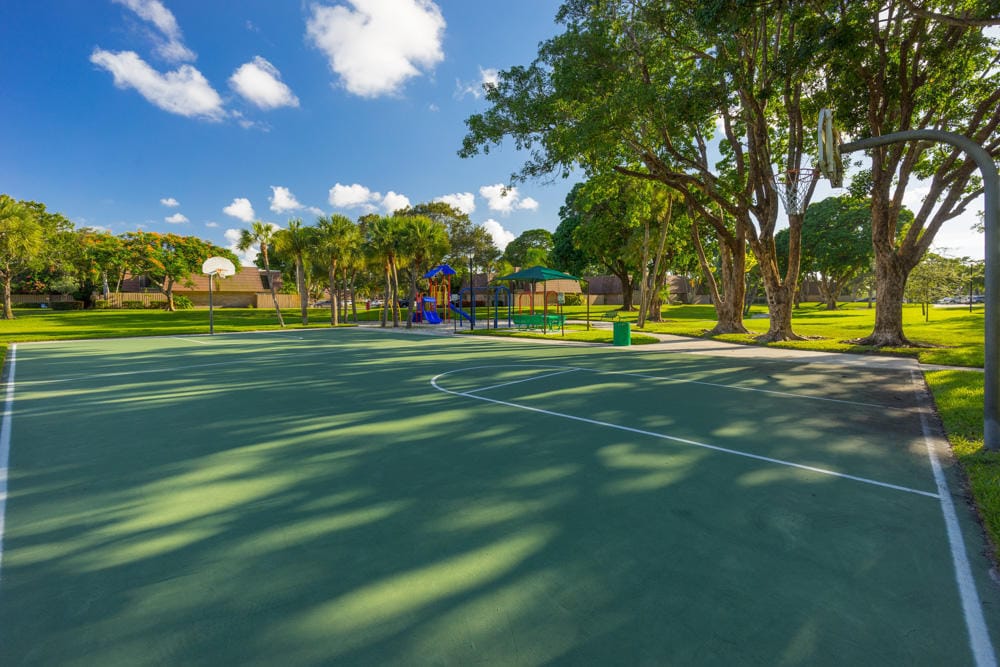 818 8TH Court, Palm Beach Gardens, FL 33410 photo 20