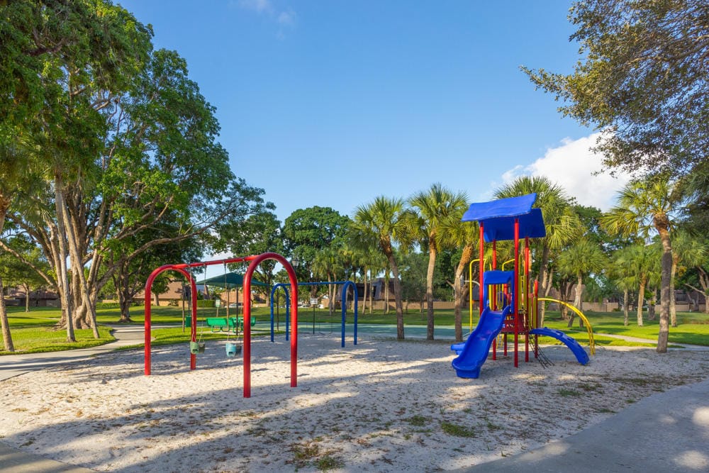 818 8TH Court, Palm Beach Gardens, FL 33410 photo 21