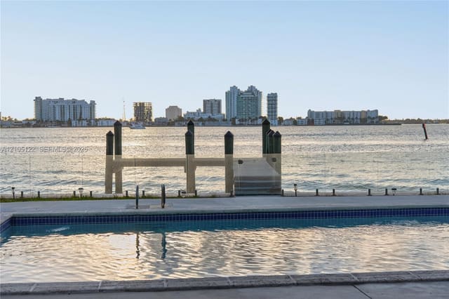 1101 S Shore Drive 1, Miami Beach, FL 33141