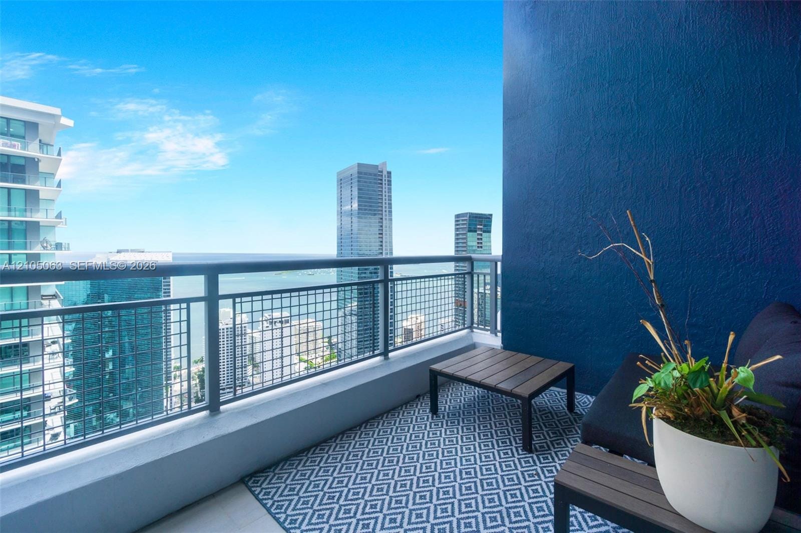 60 SW 13th Street 4802, Miami, FL 33130 photo 2
