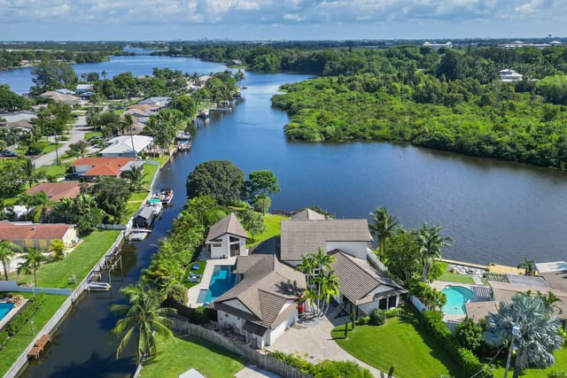 6787 BAYSHORE Drive, Lake Worth, FL 33462