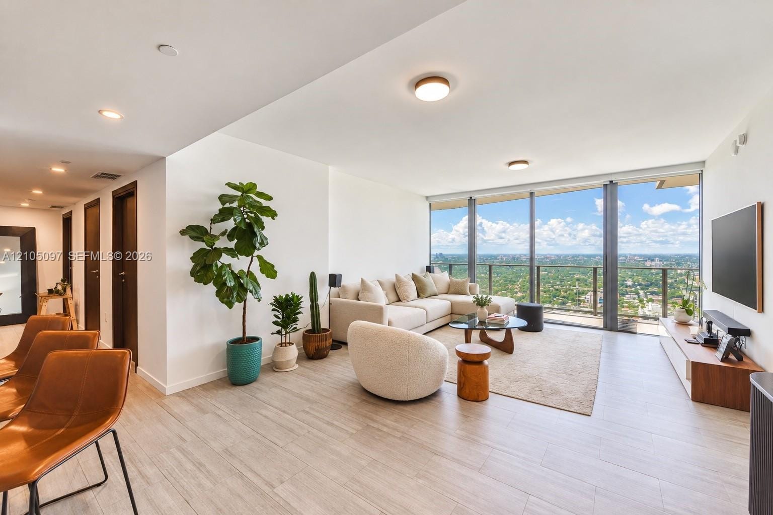 1000 Brickell Plaza 4706, Miami, FL 33131
