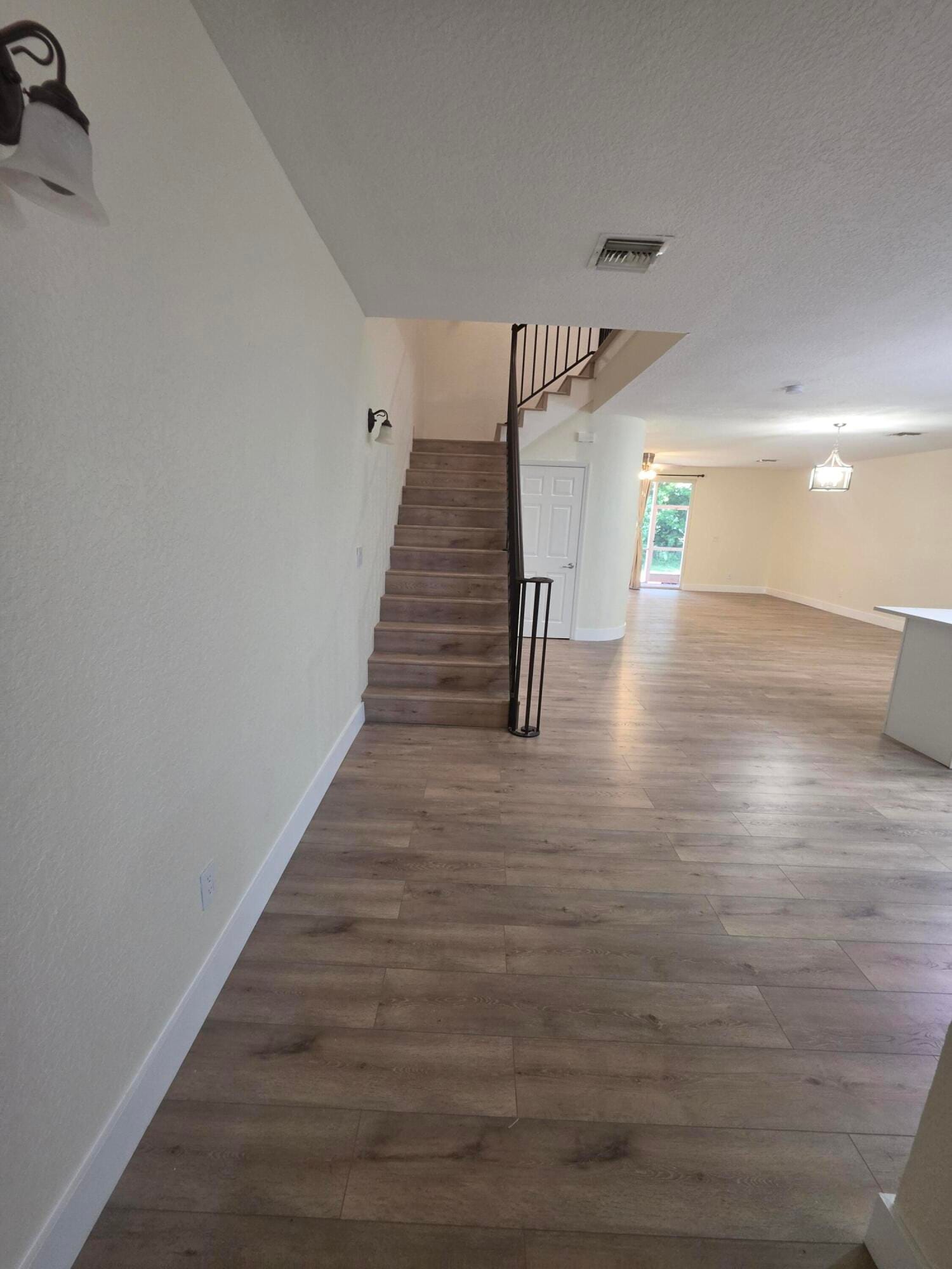 6472 Azura Lake Road — photo 2