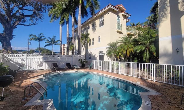 3356 Bird Avenue 4, Miami, FL 33133