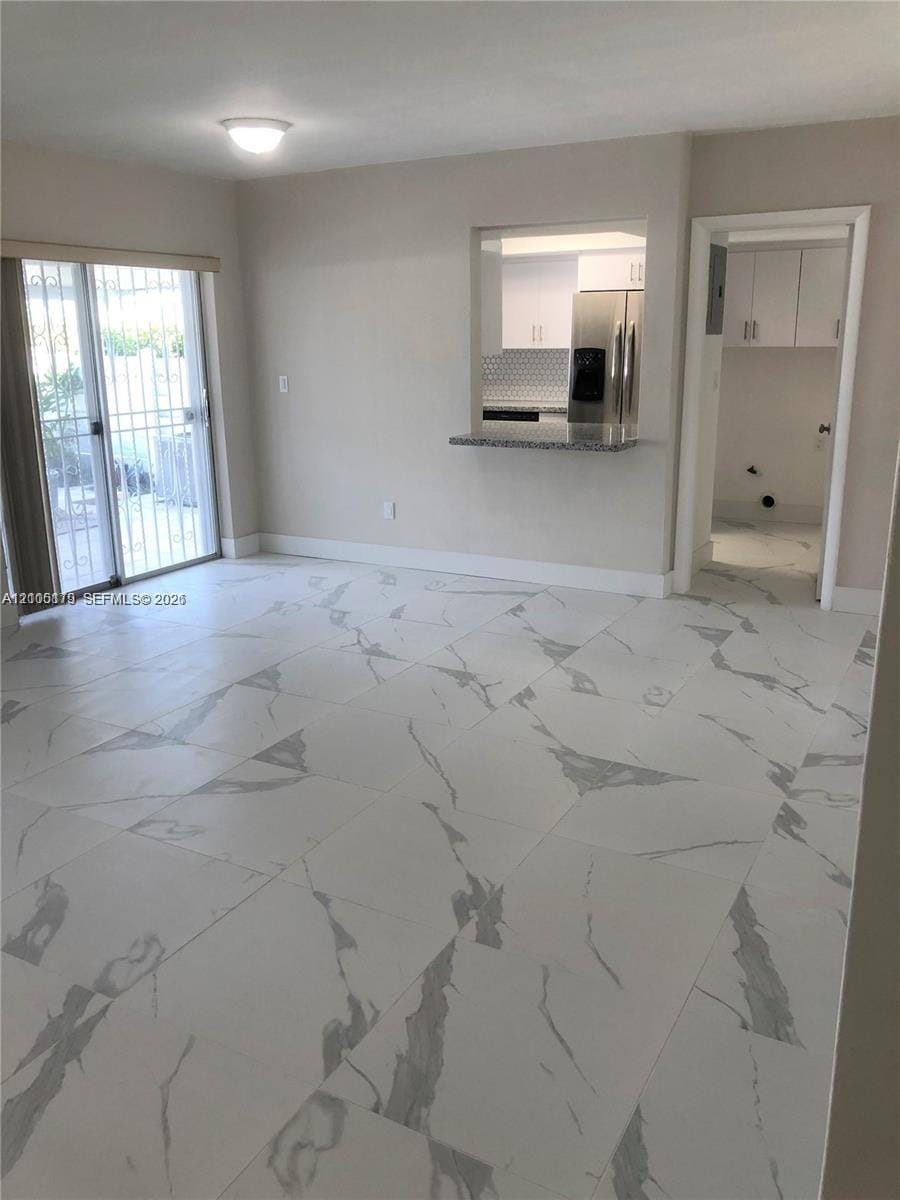 7443 Twin Sabal Drive — photo 2