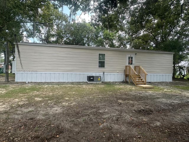 862 NE Coldwater Avenue, FL 32055