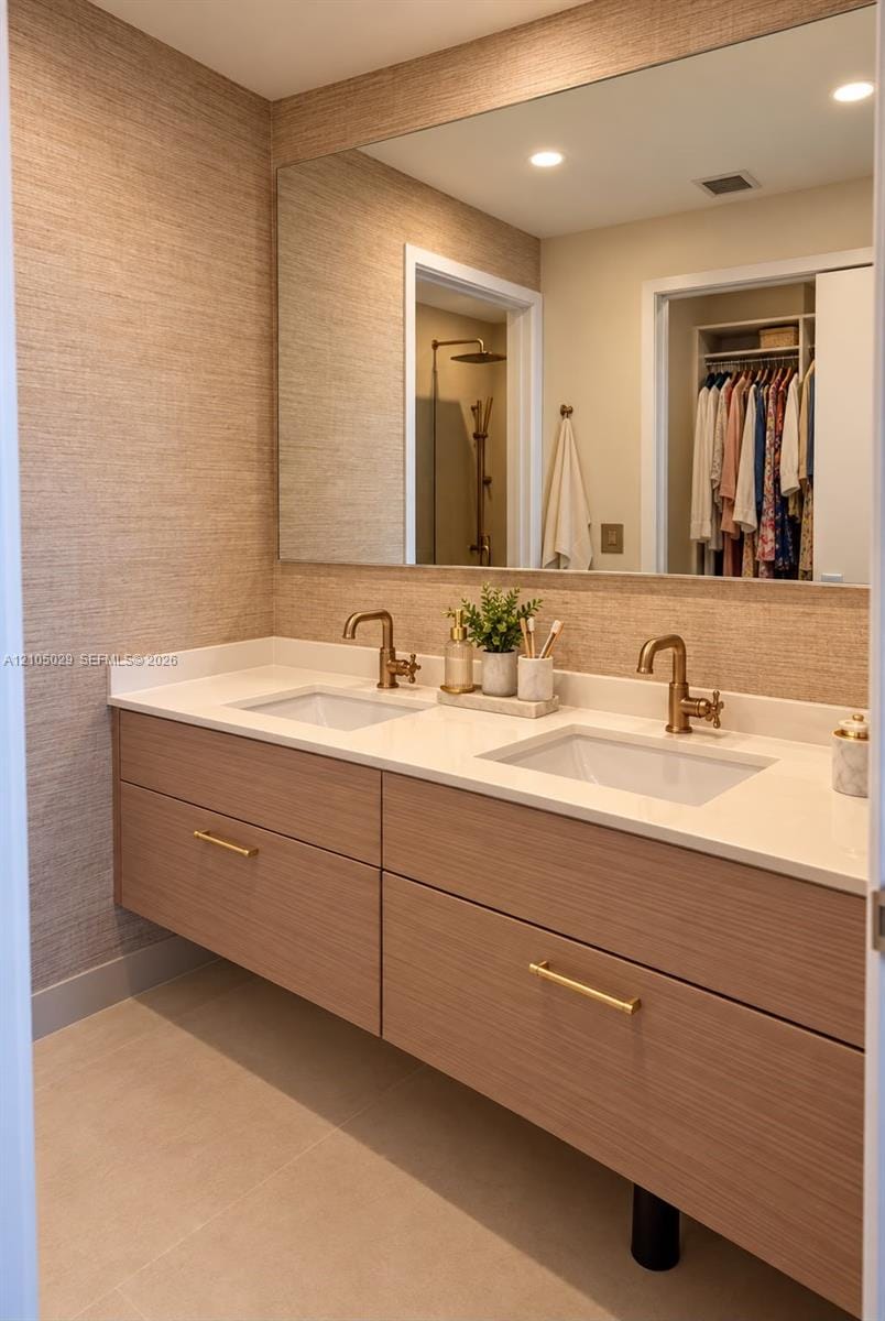 600 NE 27th Street 1203 — photo 10