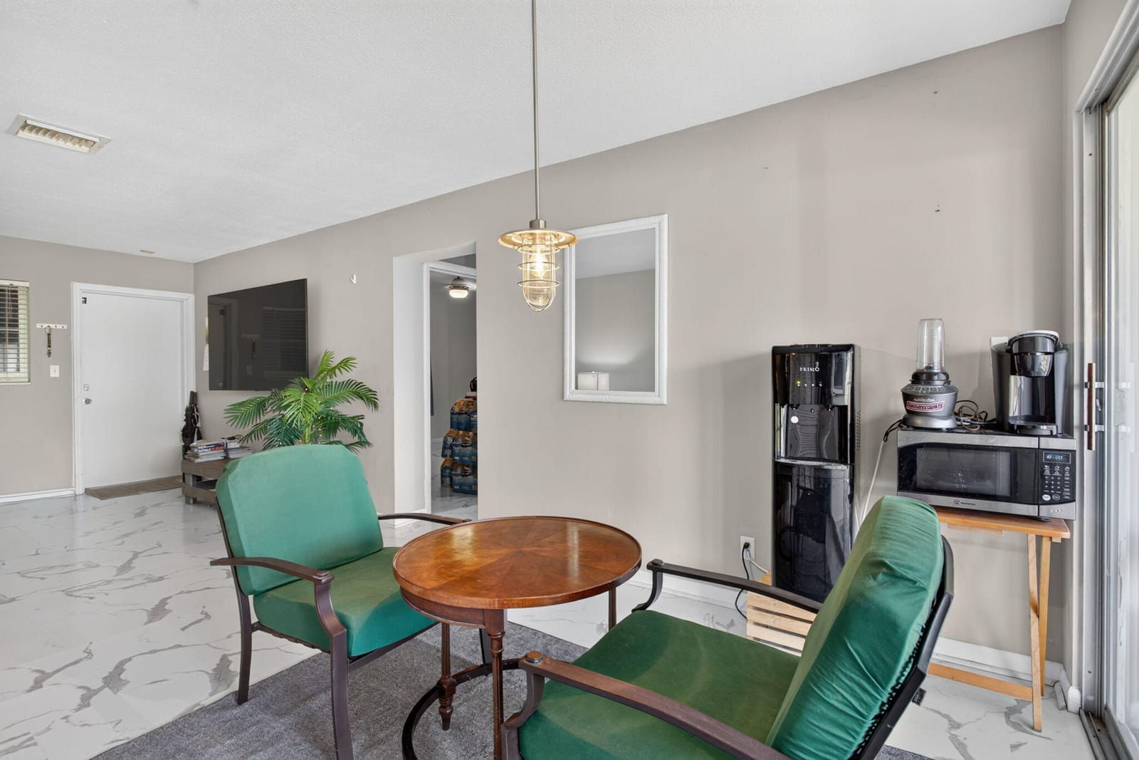 941 Crystal Lake Drive 307 — photo 2
