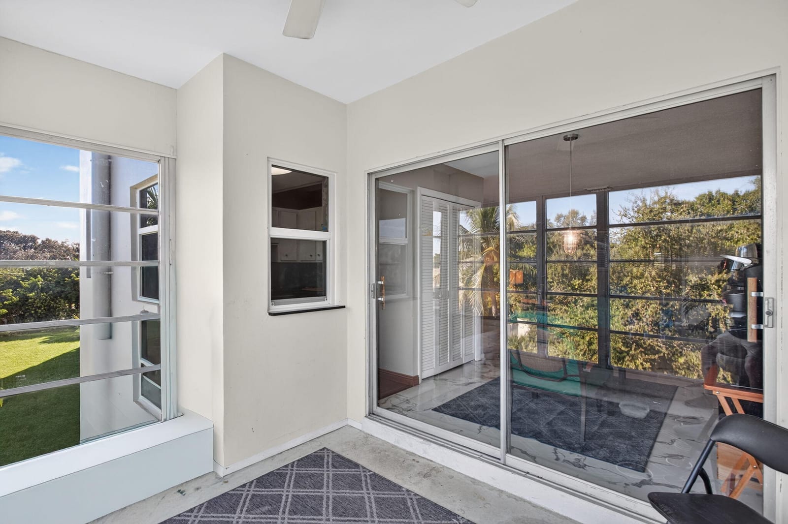 941 Crystal Lake Drive 307 — photo 11