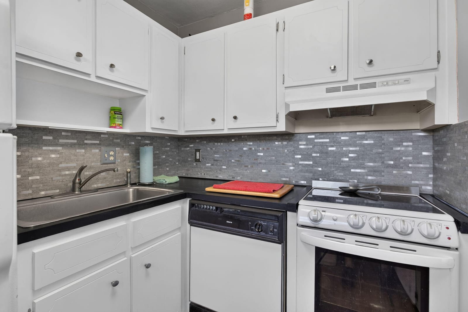 941 Crystal Lake Drive 307 — photo 8
