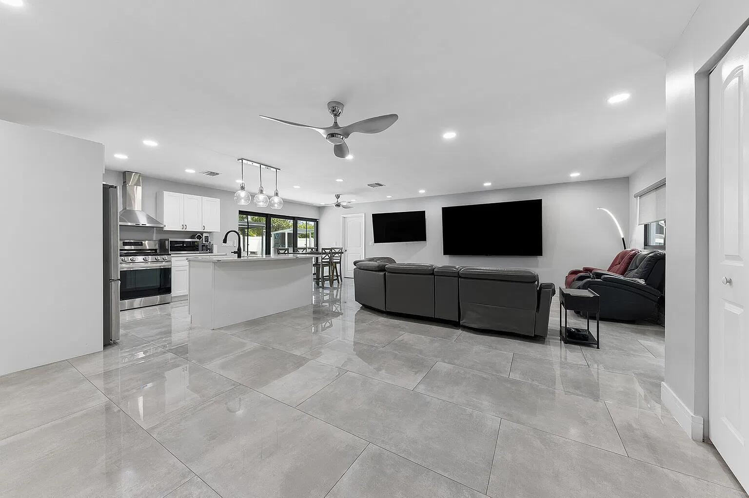 405 Chapel Hill Boulevard — photo 5