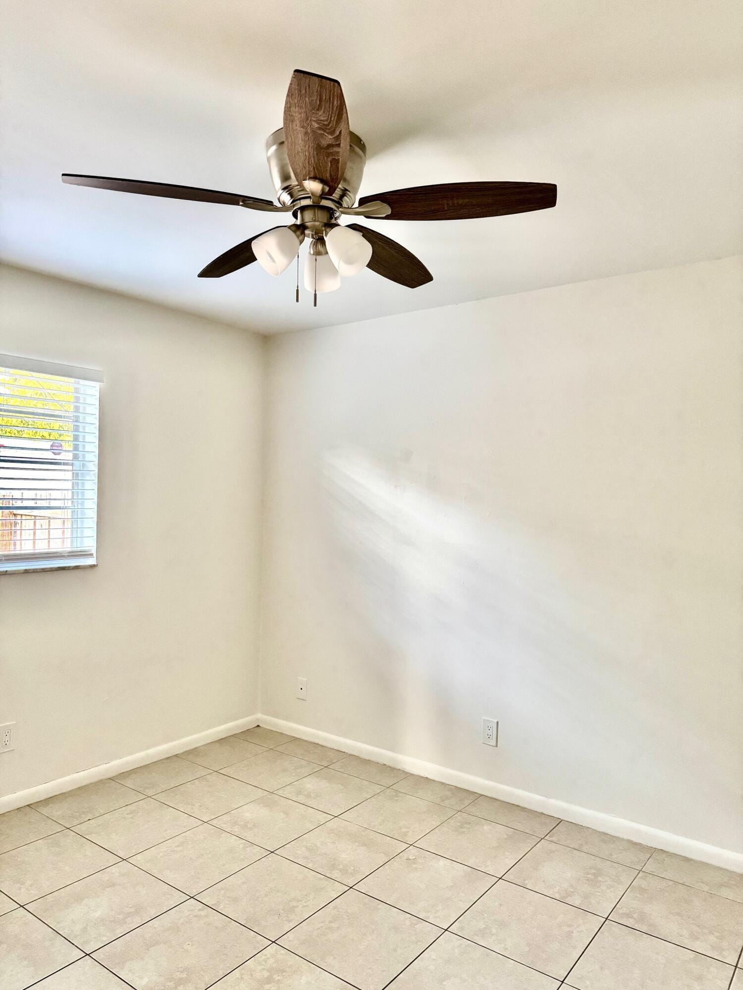 5549 Papaya Road — photo 11