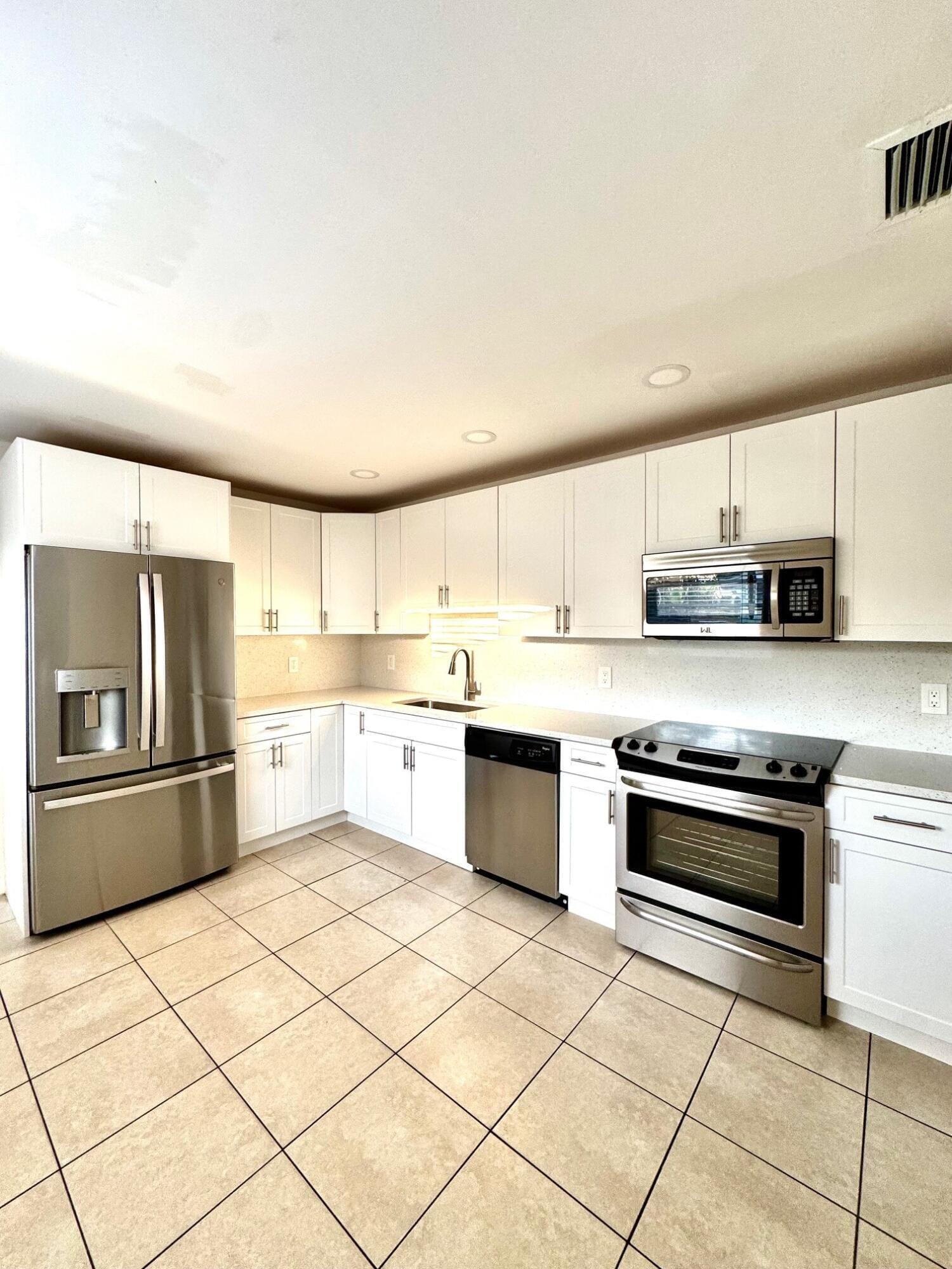 5549 Papaya Road — photo 7