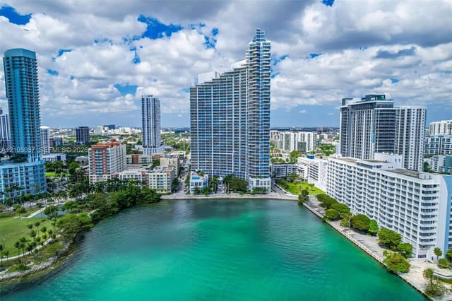 2020 N Bayshore Drive 1902, Miami, FL 33137