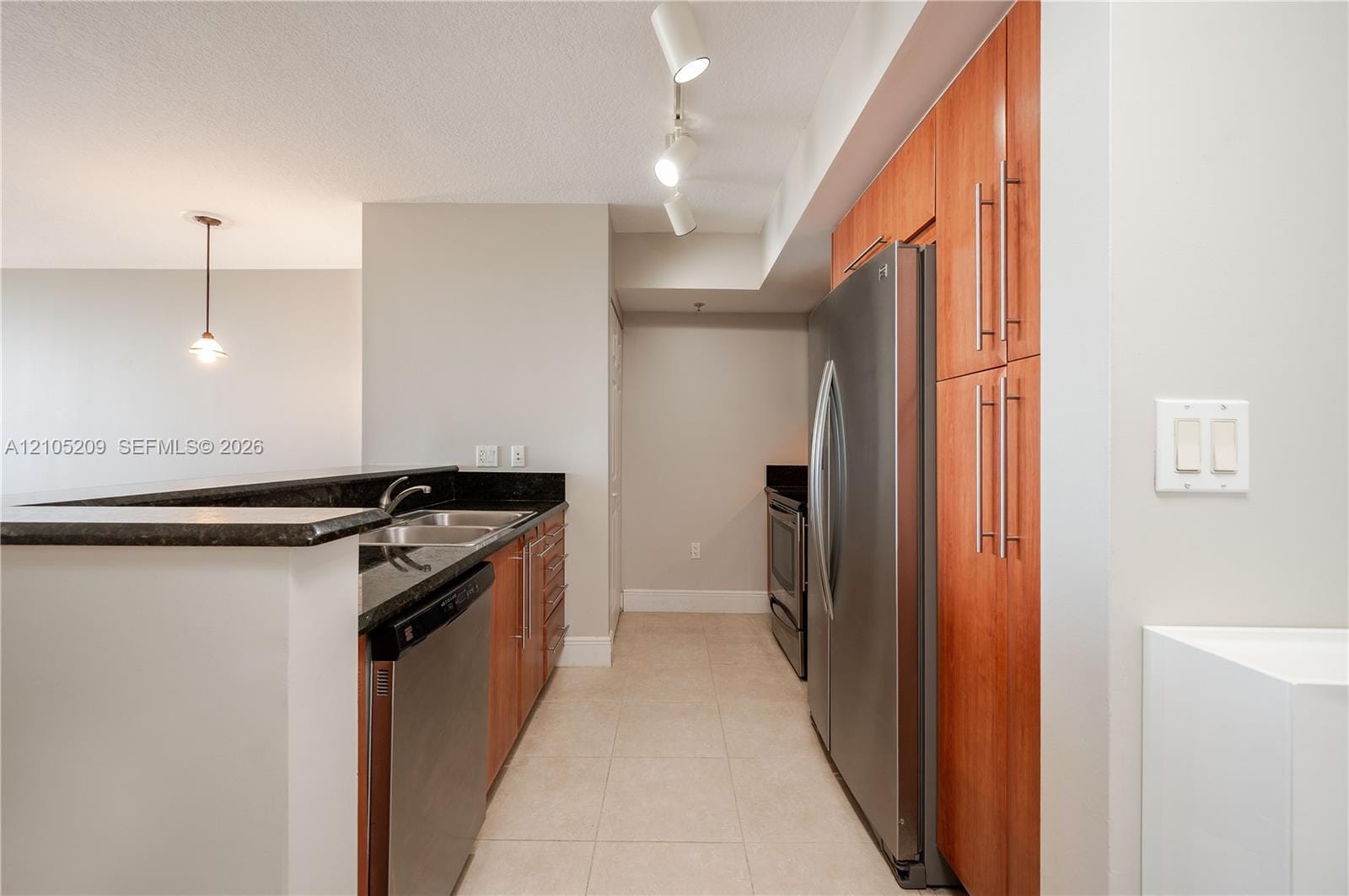 3232 SW 22nd Terrace 1405, Miami, FL 33145 photo 8