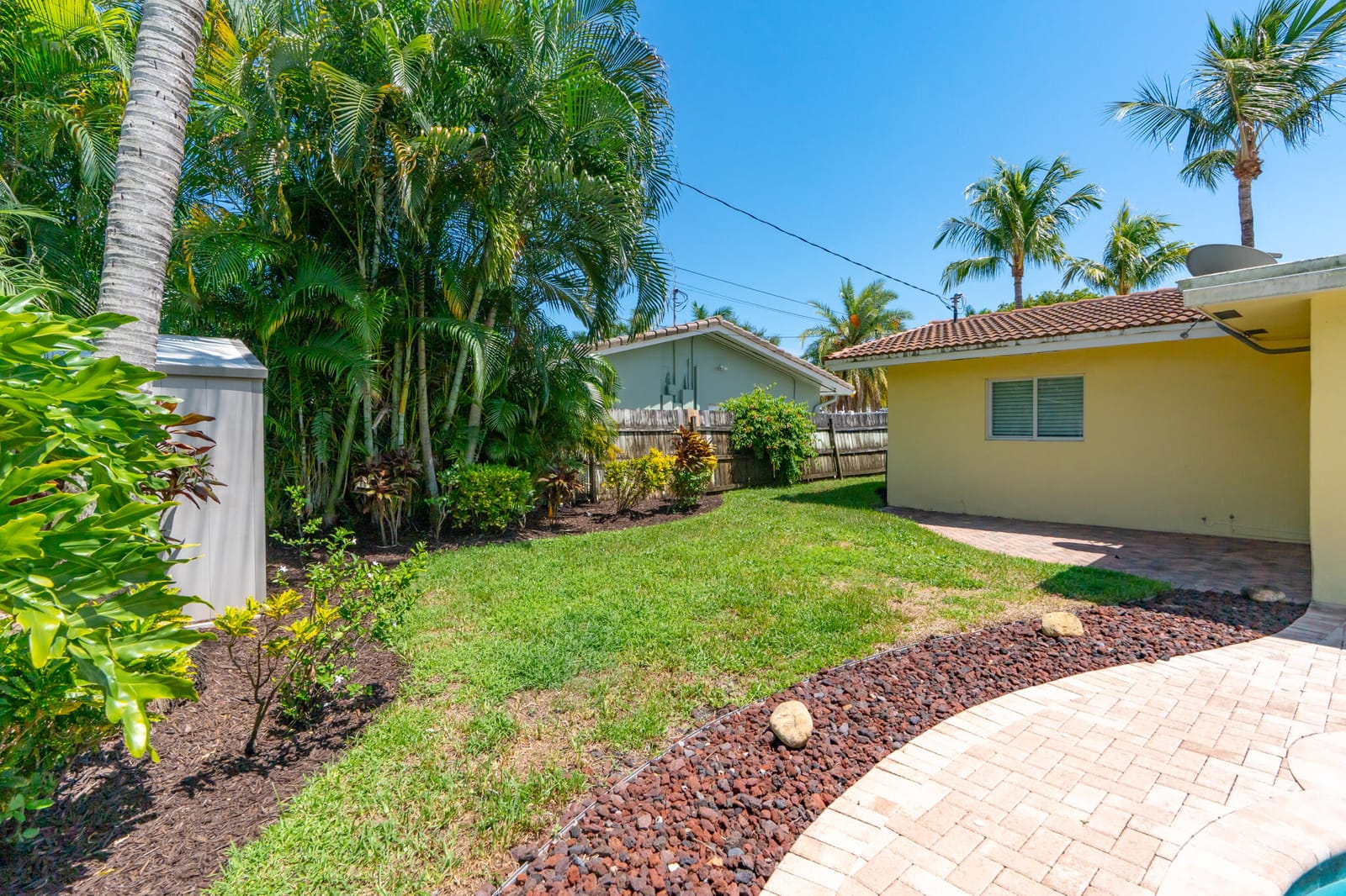 1271 SW 9TH Street — photo 12
