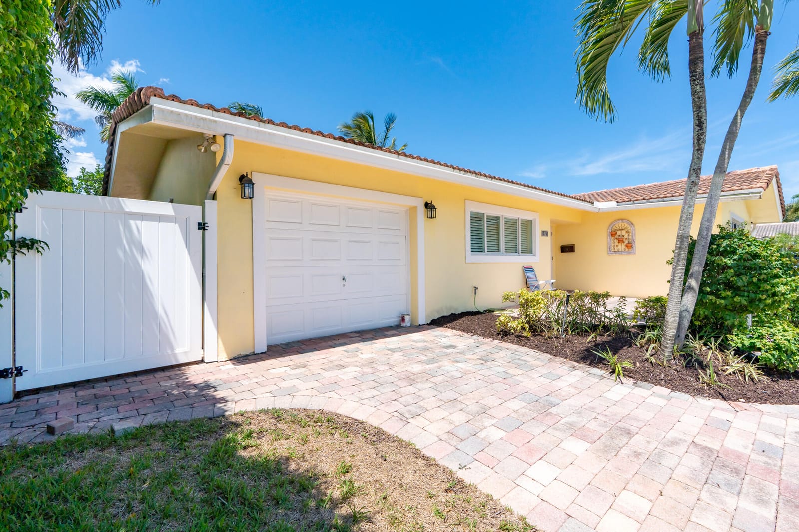 1271 SW 9TH Street — photo 4