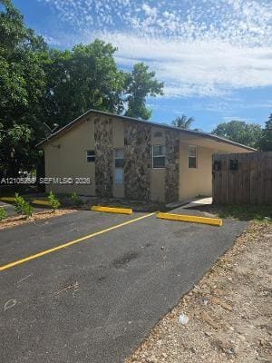 2208 Garfield Street B, Hollywood, FL 33020