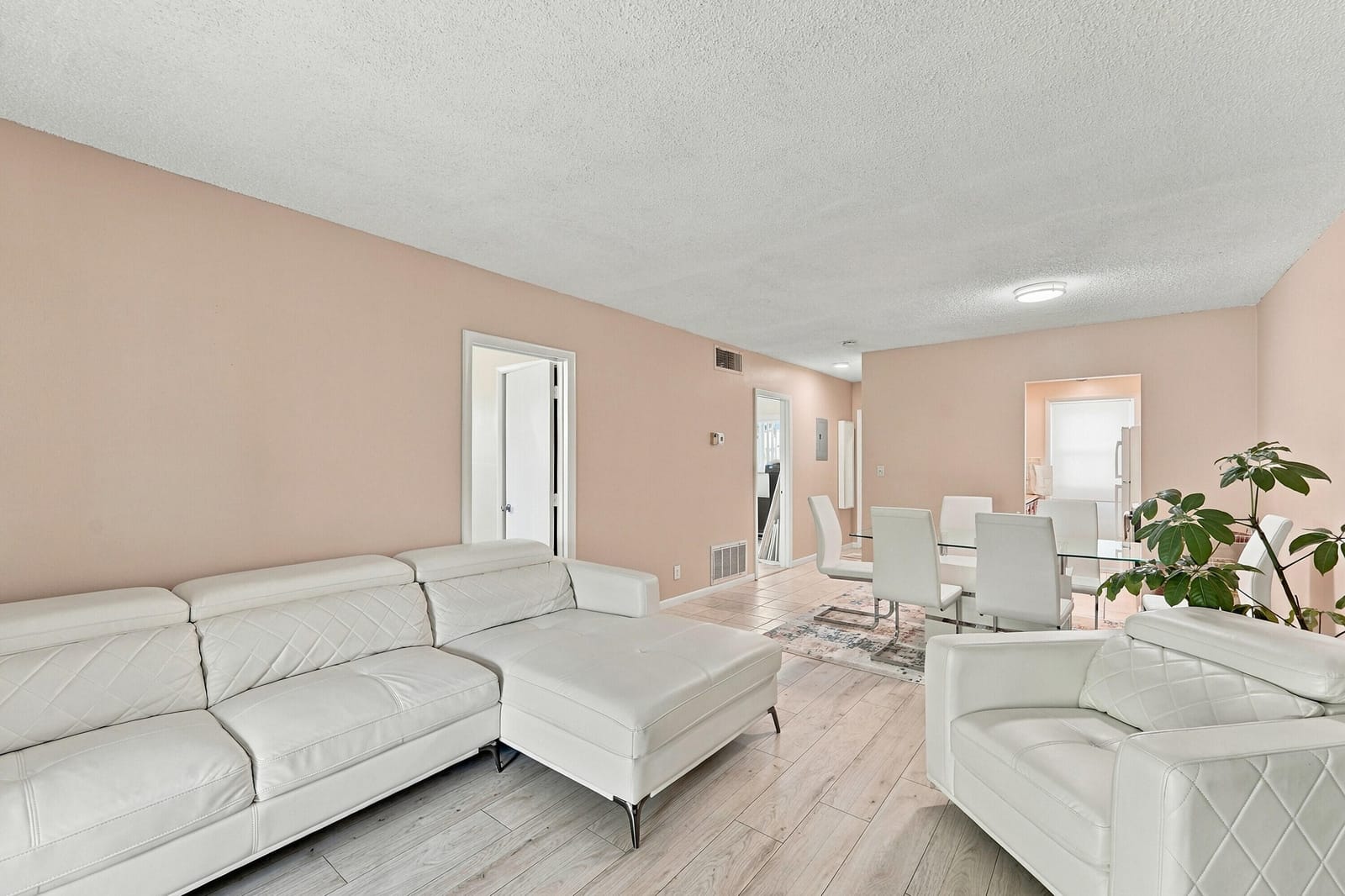 1117 LAKE Terrace 112, Boynton Beach, FL 33426 photo 4