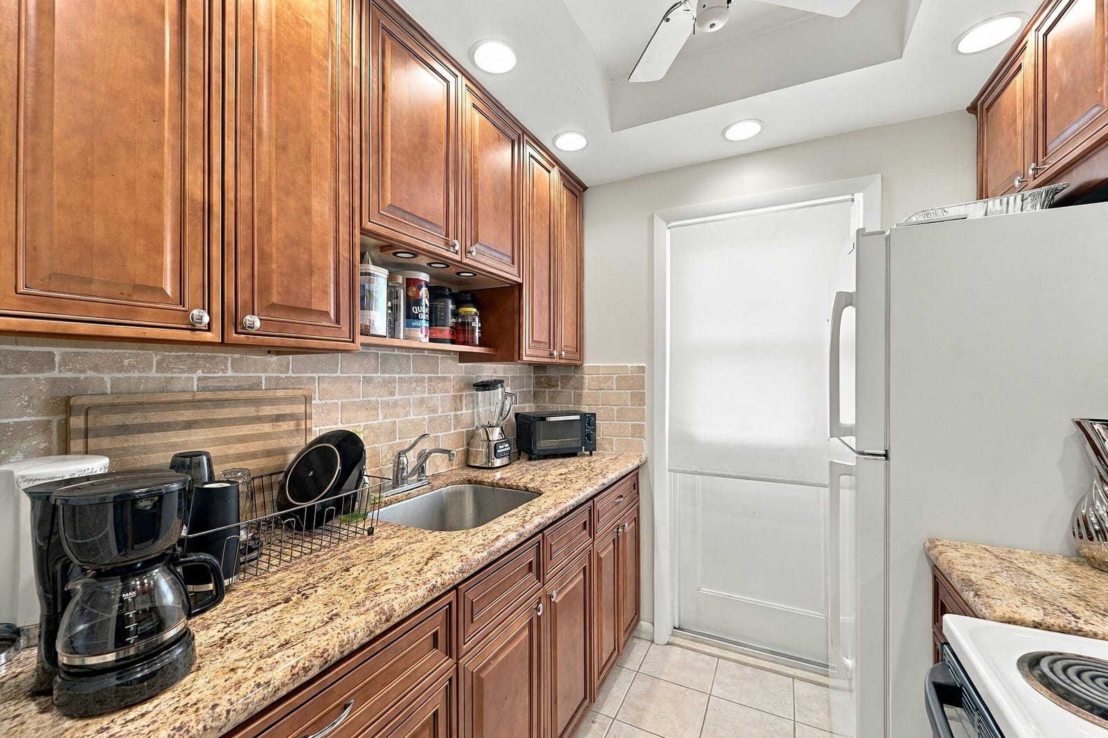 1117 LAKE Terrace 112, Boynton Beach, FL 33426 photo 5